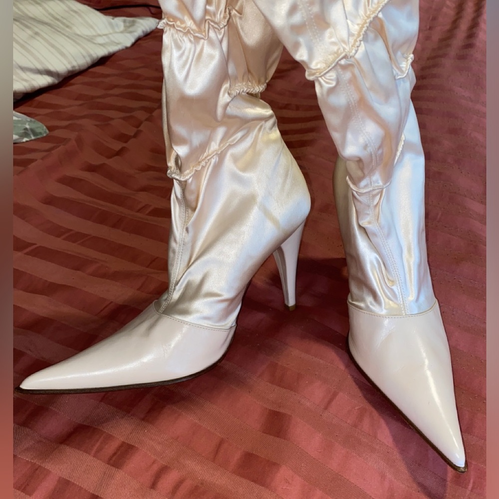 Italian Leather Ruched Boots - Picture 3 of 7